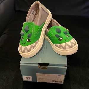 brand new tom's luca dino GLOW IN THE DARK slide